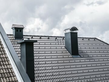 Steildach mit Kaminen
